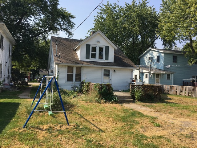 504 Center St, Mazon, IL 60444 photo 2