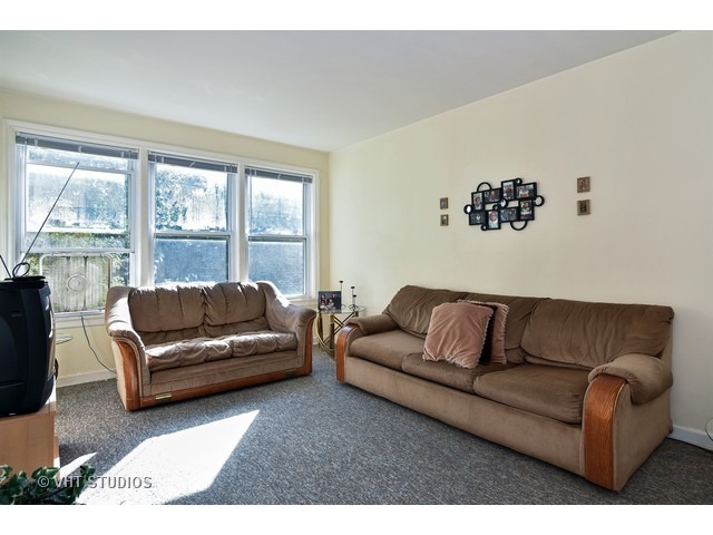 326 Callan Ave, Evanston, IL 60202 photo 3