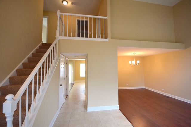 783 Trinity Ct, Carol Stream, IL 60188 photo 3