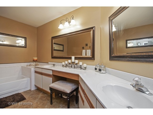 1406 Ashton Ct #D1, Wheeling, IL 60090 photo 6