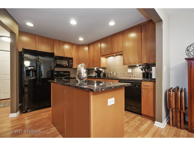 1406 Ashton Ct #D1, Wheeling, IL 60090 photo 3