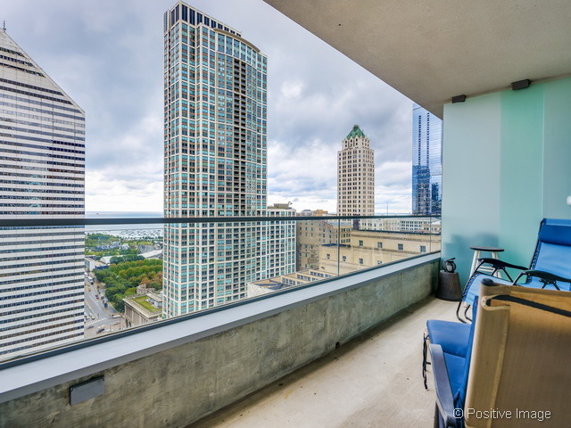 8 E Randolph St #2402, Chicago, IL 60601 photo 16
