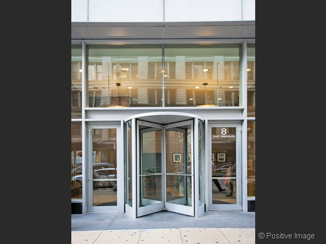 8 E Randolph St #2402, Chicago, IL 60601 photo 2