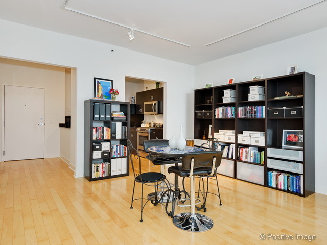 8 E Randolph St #2402, Chicago, IL 60601 photo 7