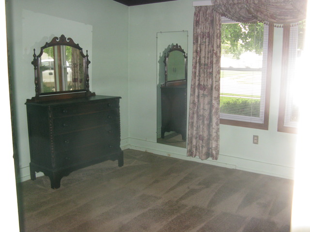 729 E Chapin St, Morris, IL 60450 photo 5