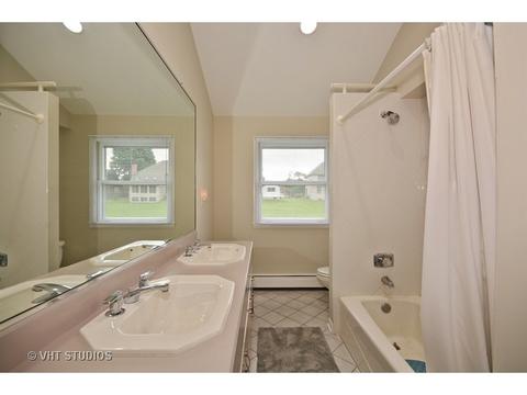 25 W322 Thomas Rd, Wheaton, IL 60187 photo 14