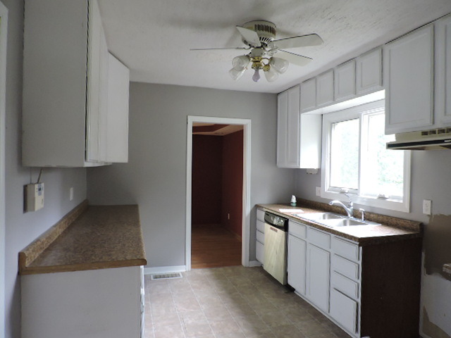 422 1st Ave, Marengo, IL 60152 photo 4