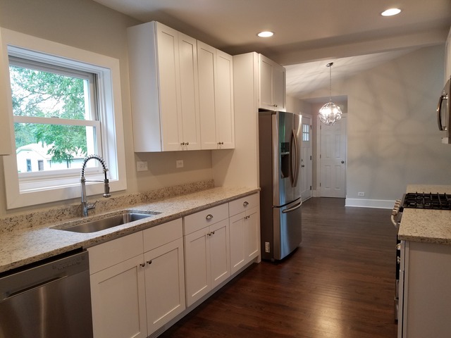 621 S Wheaton Ave, Wheaton, IL 60187 photo 9