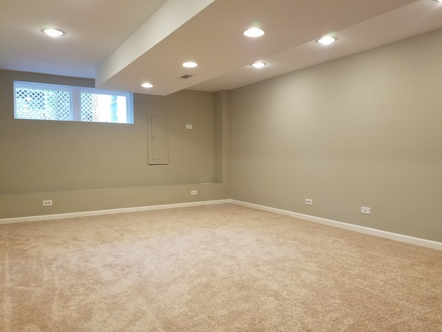 621 S Wheaton Ave, Wheaton, IL 60187 photo 22