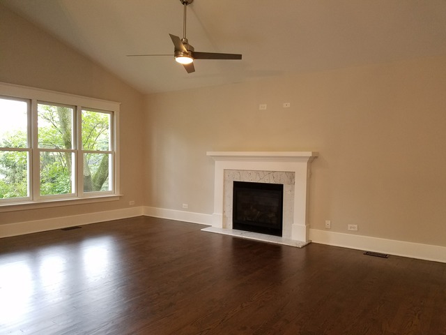 621 S Wheaton Ave, Wheaton, IL 60187 photo 5