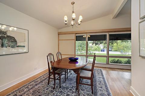 47 Park Ln, Golf, IL 60029 photo 9