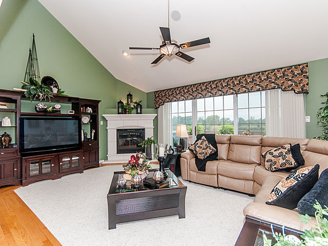 13807 Steeples Rd, Lemont, IL 60439 photo 11