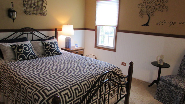 38 W690 Bittersweet Ln, Elgin, IL 60124 photo 9