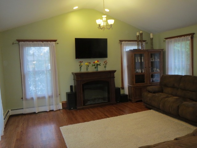 316 Massasoit St, Minooka, IL 60447 photo 8