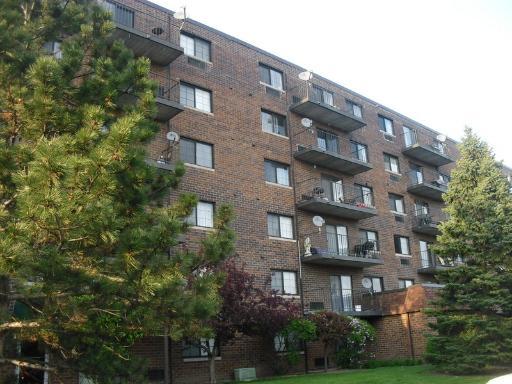 500 Manda Ln #508, Wheeling, IL 60090 photo 1