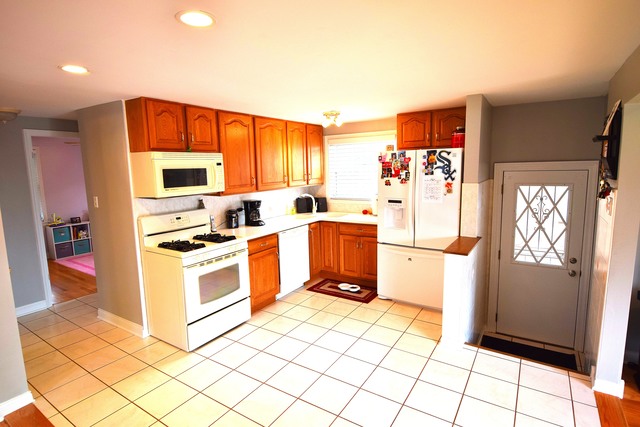 5206 S Newland Ave, Chicago, IL 60638 photo 7