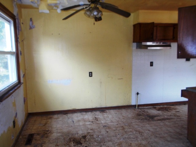 578 N Illinois Ave, Kankakee, IL 60901 photo 4