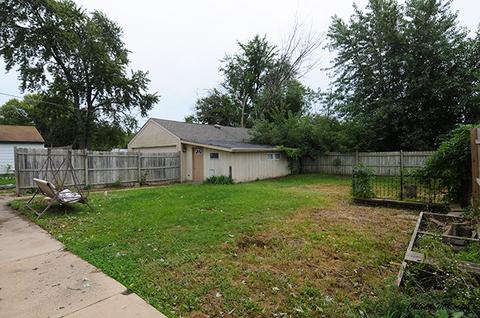 2021 W Devon Ave, Hanover Park, IL 60133 photo 19