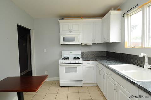 2021 W Devon Ave, Hanover Park, IL 60133 photo 6