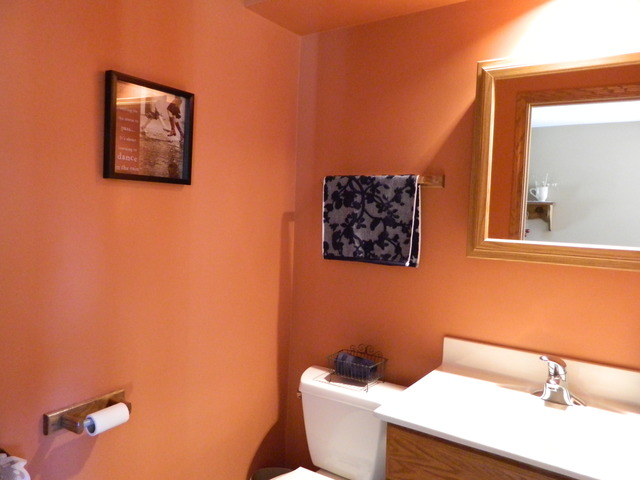 1565 Camelot Ln, Hoffman Estates, IL 60010 photo 9