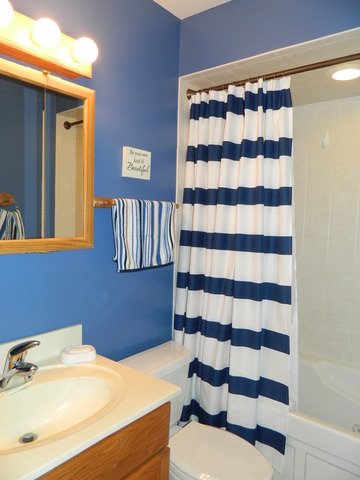 1565 Camelot Ln, Hoffman Estates, IL 60010 photo 16