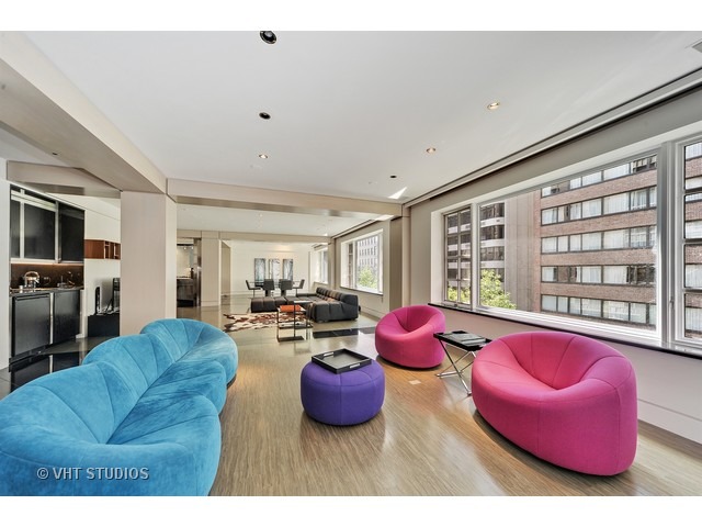 210 E Walton St #E, Chicago, IL 60611 photo 5