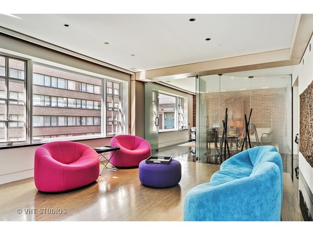 210 E Walton St #E, Chicago, IL 60611 photo 3