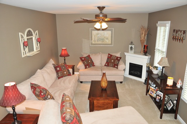 7000 Astoria Dr, Plainfield, IL 60586 photo 4