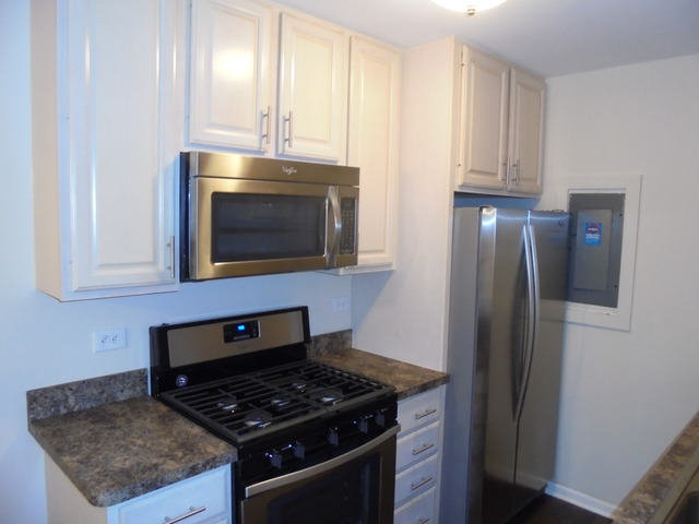 10 Silver Tree Cir, Cary, IL 60013 photo 7