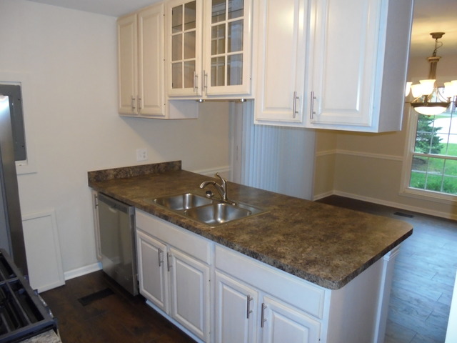 10 Silver Tree Cir, Cary, IL 60013 photo 8