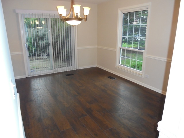 10 Silver Tree Cir, Cary, IL 60013 photo 9