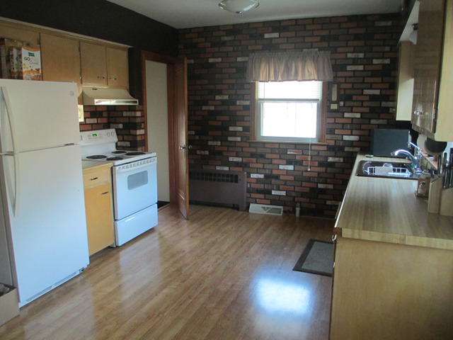 2323 6th St, Peru, IL 61354 photo 5