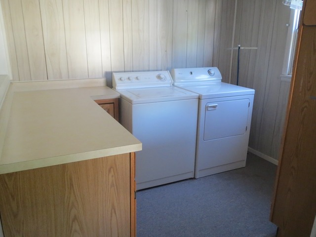 207 Willett Ave, Dixon, IL 61021 photo 7