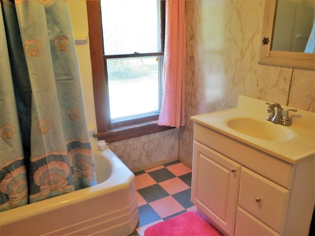 207 Willett Ave, Dixon, IL 61021 photo 13