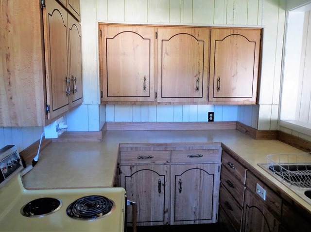 207 Willett Ave, Dixon, IL 61021 photo 4