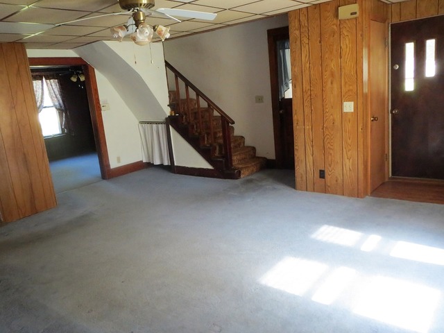 207 Willett Ave, Dixon, IL 61021 photo 2