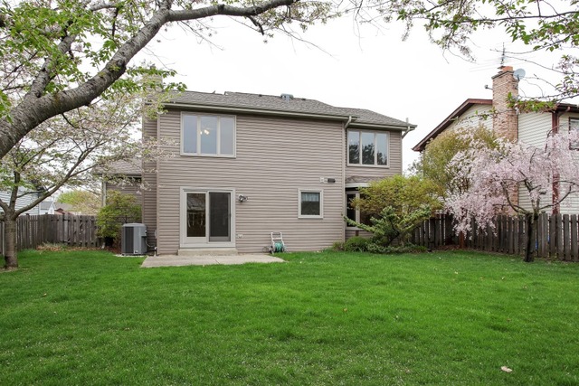 721 Garth Rd, Wheeling, IL 60090 photo 11