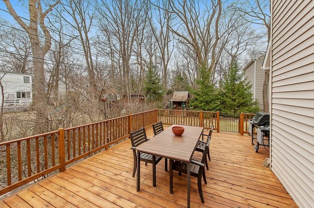 635 Hunter Rd, Glenview, IL 60025 photo 21