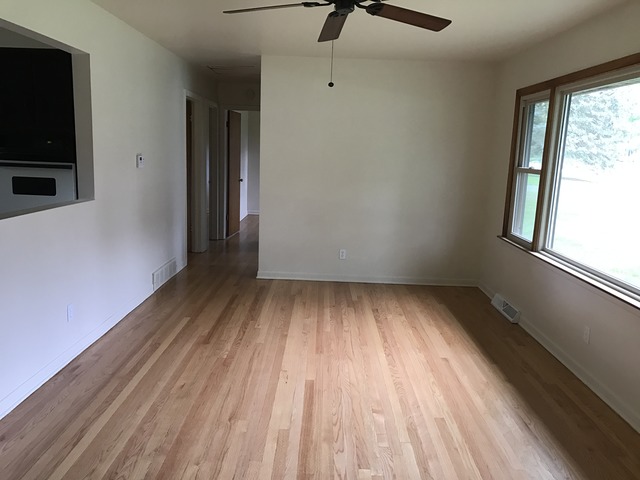 205 N Kent Rd, Mchenry, IL 60051 photo 4