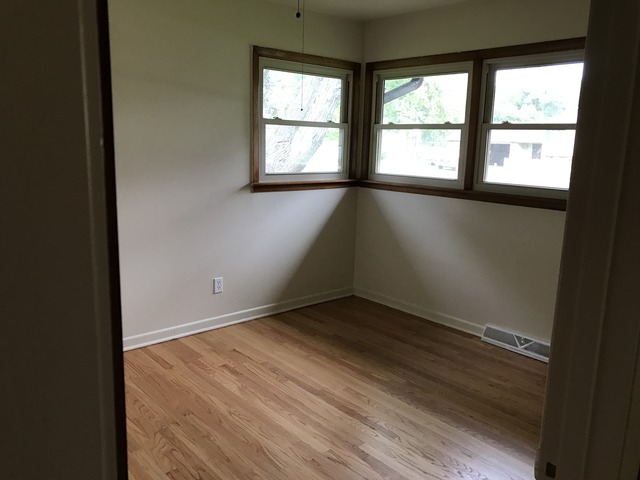 205 N Kent Rd, Mchenry, IL 60051 photo 10