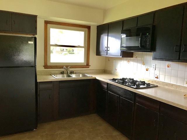 205 N Kent Rd, Mchenry, IL 60051 photo 2