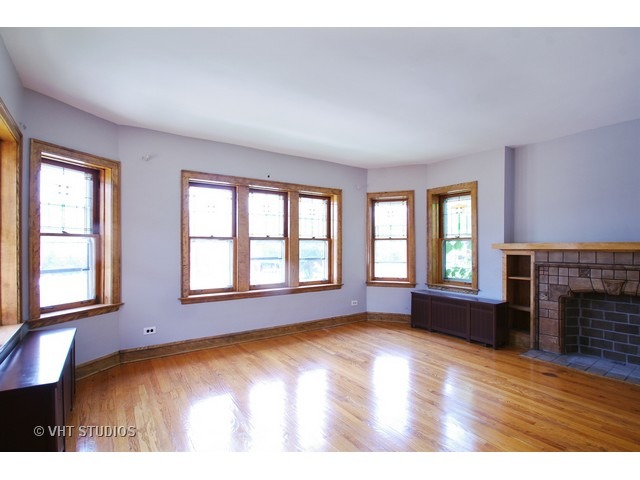 3130 N Menard Ave, Chicago, IL 60634 photo 2