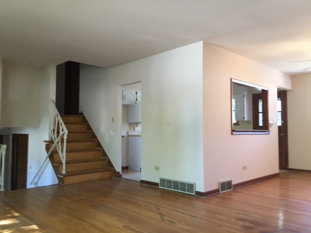 94 Windsor Dr, Des Plaines, IL 60018 photo 7