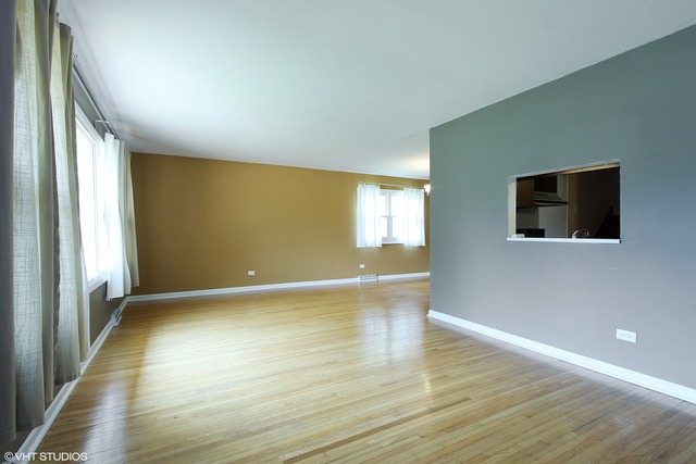744 Bryn Mawr Ave, Bartlett, IL 60103 photo 2