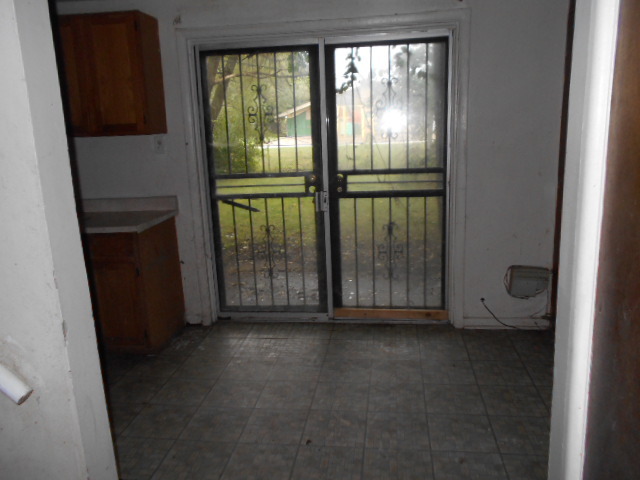 13651 S Normal Ave, Riverdale, IL 60827 photo 5