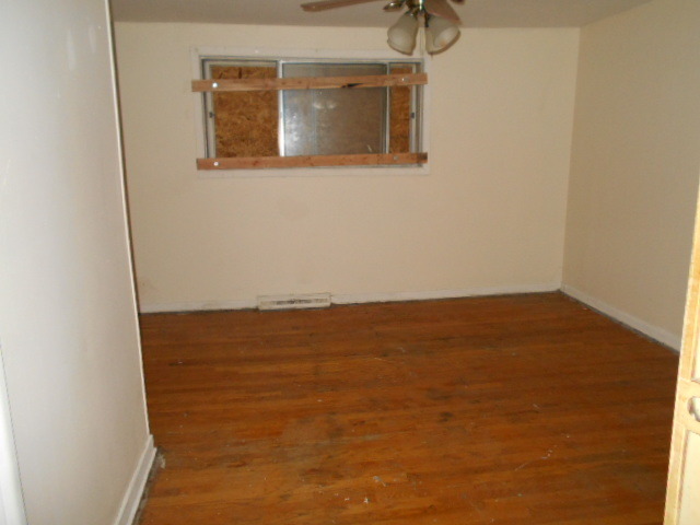 13651 S Normal Ave, Riverdale, IL 60827 photo 9