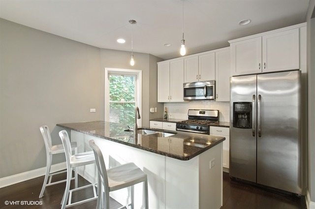 6548 N Campbell Ave, Chicago, IL 60645 photo 3