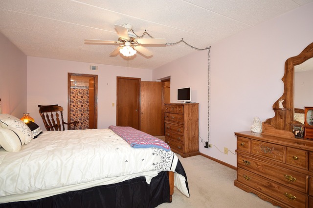 555 S River Rd #603, Des Plaines, IL 60016 photo 14