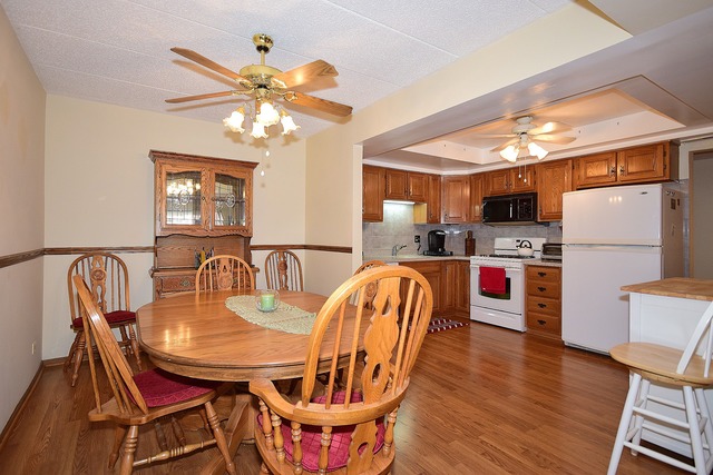 555 S River Rd #603, Des Plaines, IL 60016 photo 7
