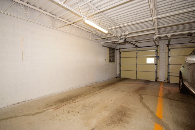 555 S River Rd #603, Des Plaines, IL 60016 photo 25
